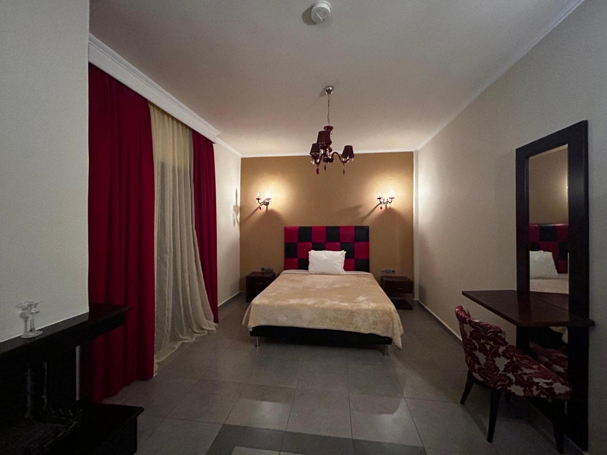 Faraggi Hotel Символи Экстерьер фото